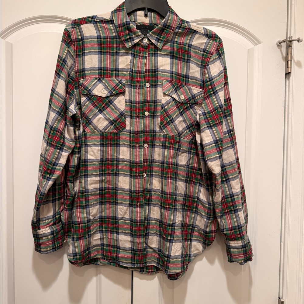Women’s Plaid Button-Up Shirt